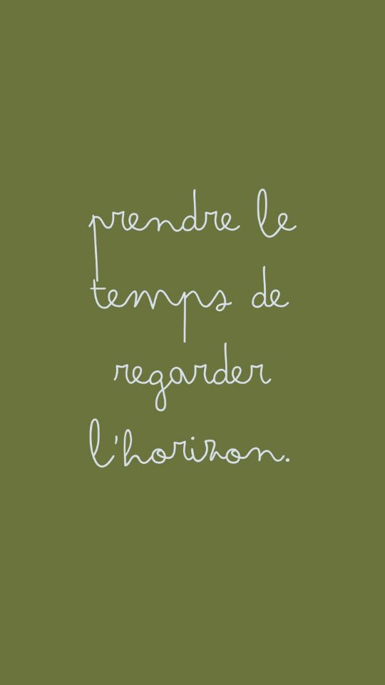 Où que vous soyez, accordez-vous une courte pause face à la mer, à Trébeurden.🌊

#Trébeurden #CotedeGraniteRose #facealamer #instantBretagne #prendreletemps