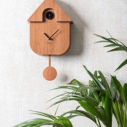 Horloge Cuckoo de Karlsson - couleur bois